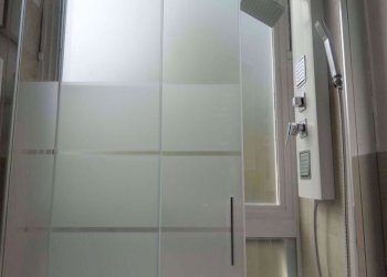 Dettagli bagno, doccia - Two-room apartment Via Borgo Vico 126, Como - photo 13