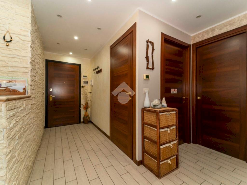 Four-room apartment Viale de andrè, Grugliasco - photo 3