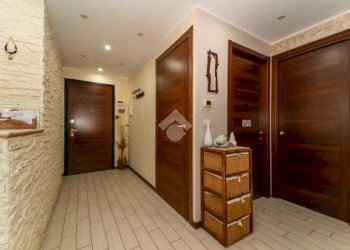 Four-room apartment Viale de andrè, Grugliasco - photo 3