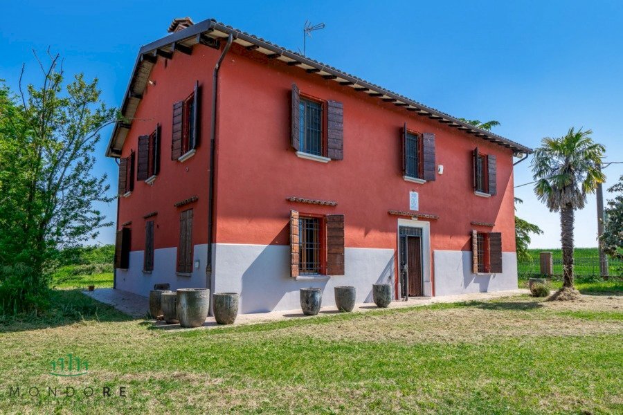 Independent house Via Cacciatori, Crevalcore - photo 2