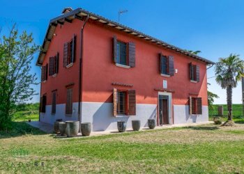 Independent house Via Cacciatori, Crevalcore - photo 2