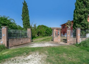 Independent house Via Cacciatori, Crevalcore - photo 4