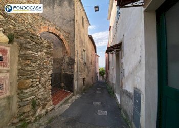 Foto 2 - Trilocale Via Bosseri
 
10, Boissano - foto 1