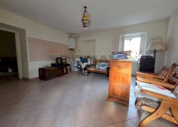 Soggiorno - Casa semi indipendente Via Monte Rosa
 
18B, Invorio - foto 33