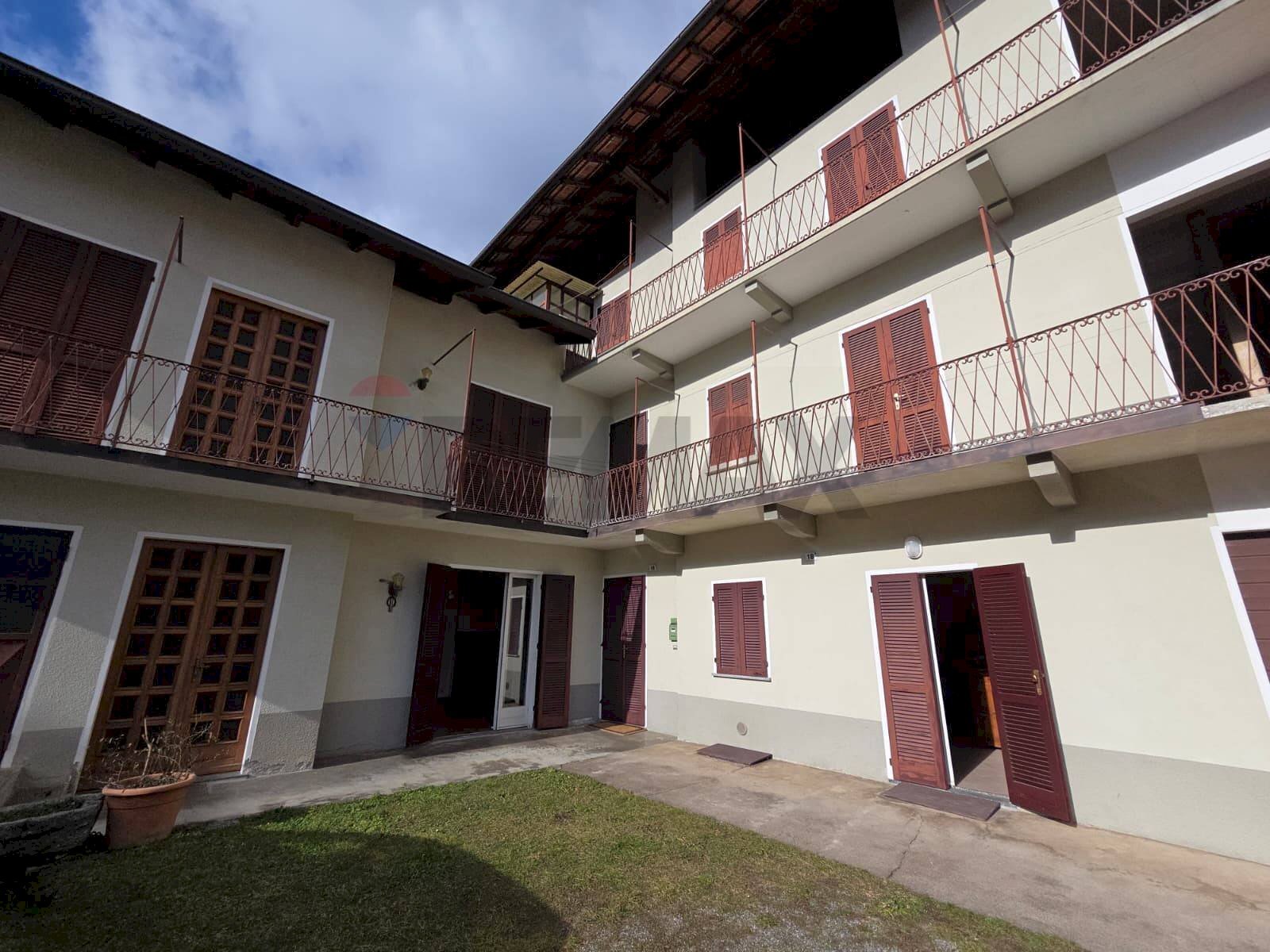 Edificio all\'aperto - Three-room apartment Via Monte Rosa
 
18 B, Invorio - photo 2
