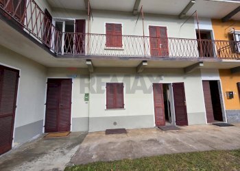 Edificio all\'aperto - Trilocale Via Monte Rosa
 
18 B, Invorio - foto 4