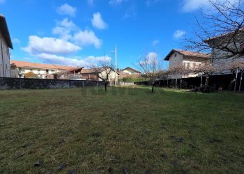 Giardino - Trilocale Via Monte Rosa
 
18 B, Invorio - foto 9