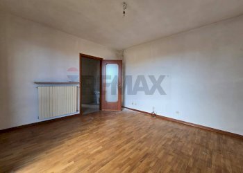 Stanza vuota - Appartamento Via Monte Rosa
 
18 B, Invorio - foto 17