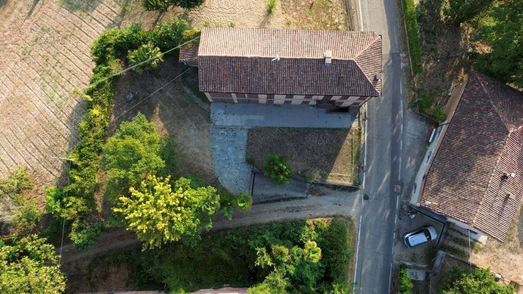 Vista - Rustico via Rocca d'Arazzo, Montegrosso d'Asti - foto 3