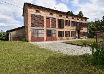 Facciata - Rustico via Dottor Giuseppe Ollino, 6, Rocca d'Arazzo - foto 6