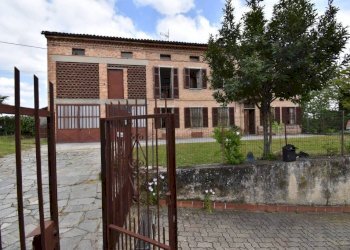 Facciata - Rustico via Dottor Giuseppe Ollino, 6, Rocca d'Arazzo - foto 11