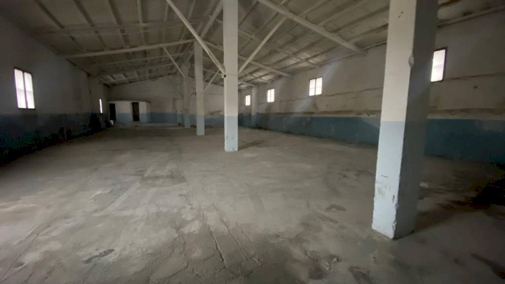 Interno non residenziale - Warehouse piazza Stazione, Carini - photo 3