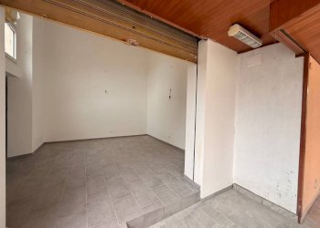 Stanza non arredata - Negozio via del Porto, 19, Carmagnola - foto 3