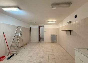Interno non residenziale - Negozio via del Porto, 19, Carmagnola - foto 15