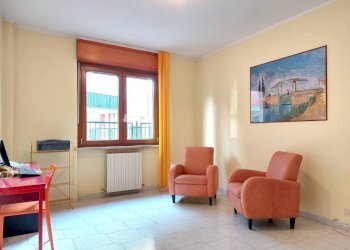 Camera da letto - Trilocale via Sibilla Aleramo, 7, Venaria Reale - foto 4