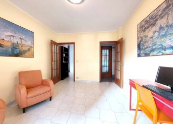 Camera da letto - Trilocale via Sibilla Aleramo, 7, Venaria Reale - foto 5