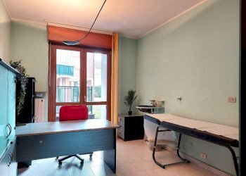 Camera da letto - Trilocale via Sibilla Aleramo, 7, Venaria Reale - foto 10