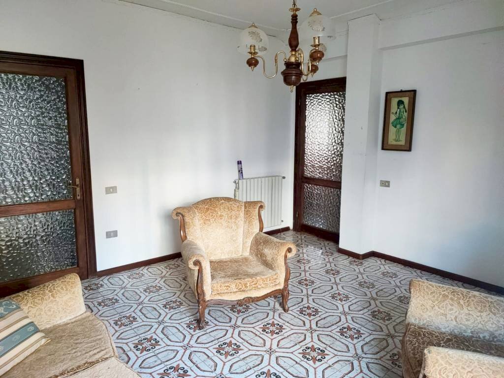 Salone - Appartamento via Luigi Barzini, 11, Sassari - foto 3