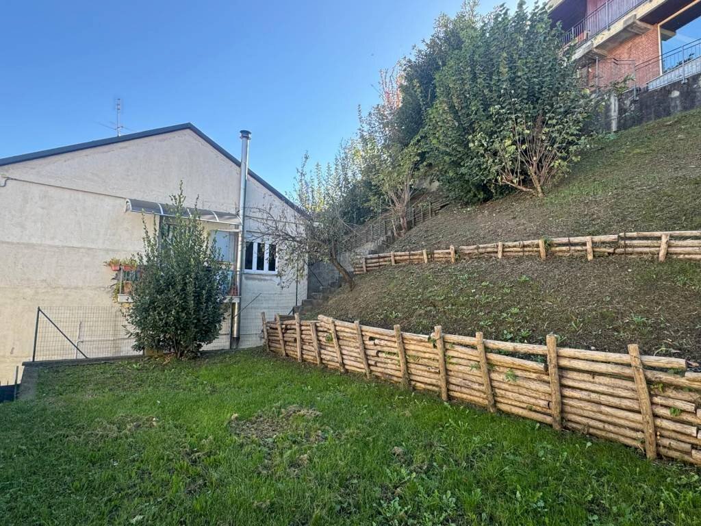 Giardino - Stabile - Palazzo via Guglielmo Marconi, 8, Chieri - foto 2