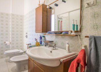 One-room apartment Via Giuseppe Garibaldi, Garbagnate Milanese - photo 13