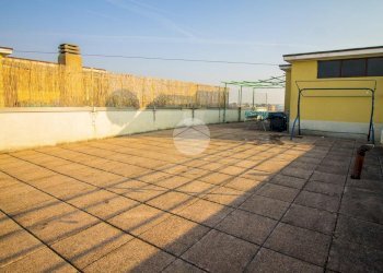 One-room apartment Via Giuseppe Garibaldi, Garbagnate Milanese - photo 24