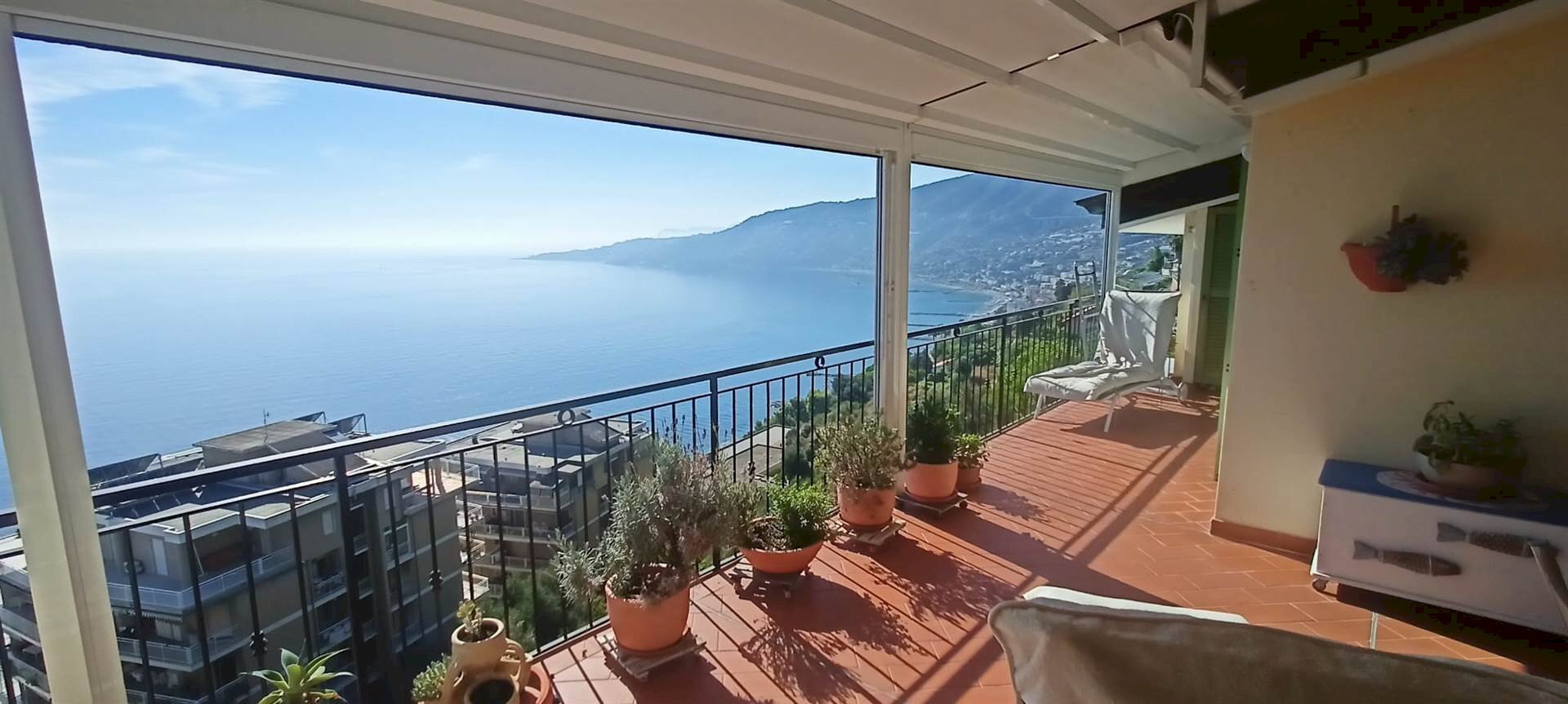 Three-room apartment Ospedaletti - photo 1