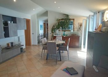 Three-room apartment Ospedaletti - photo 25