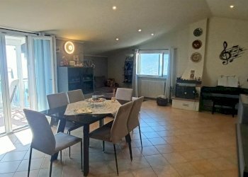 Three-room apartment Ospedaletti - photo 33