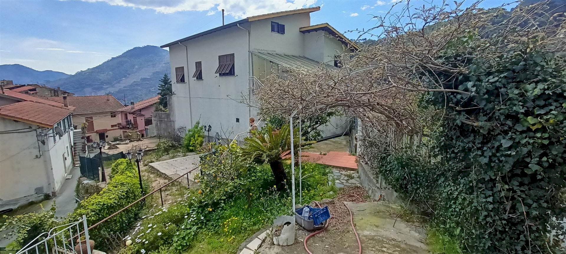 Casa semi indipendente Ventimiglia - foto 1