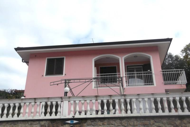 Independent house Camporosso - photo 1