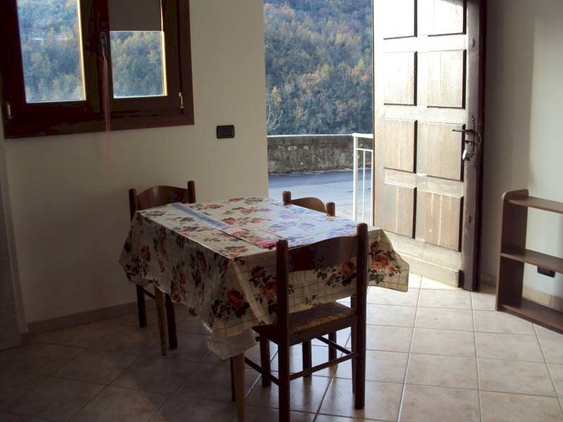 Three-room apartment Apricale - photo 2