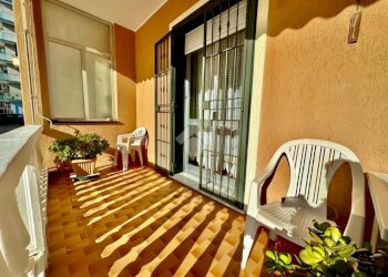 Two-room apartment Via Cavour, Andora - photo 1