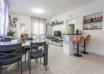 Monolocale Via Giacomo Leopardi, 14 
 Madonnina, Modena (zona Madonnina) - foto 1