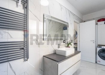 Monolocale Via Giacomo Leopardi, 14 
 Madonnina, Modena (zona Madonnina) - foto 20