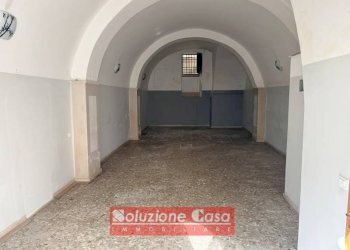 Foto 3 - Locale Commerciale Corso Garibaldi
16, Canosa di Puglia - foto 3