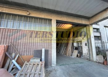 Foto 2 - Capannone Via Ca Ferrario
 
8, Caprino Bergamasco - foto 2