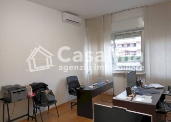 Foto 12 - Ufficio Via Branca
 
4, Legnano - foto 12