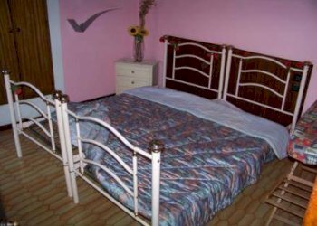 Camera da letto - Three-room apartment via dei Colli, Massa - photo 9