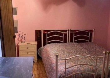 Camera da letto - Three-room apartment via dei Colli, Massa - photo 11