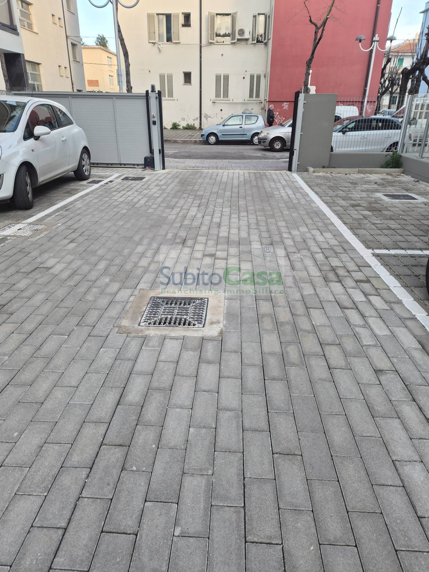 Foto 3 - Box Via Meneghini
 
25, Chieti - foto 3