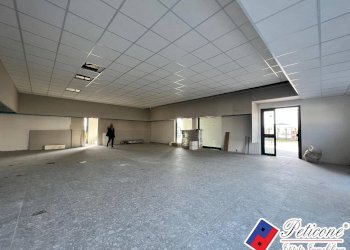 Foto 5 - Commercial Premises VIA DIVERSIVO ACQUACHIARA, Fondi - photo 5