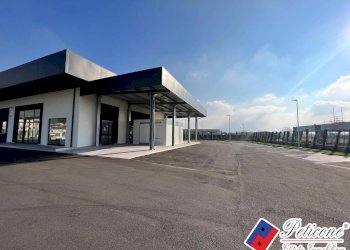 Foto 7 - Commercial Premises VIA DIVERSIVO ACQUACHIARA, Fondi - photo 7