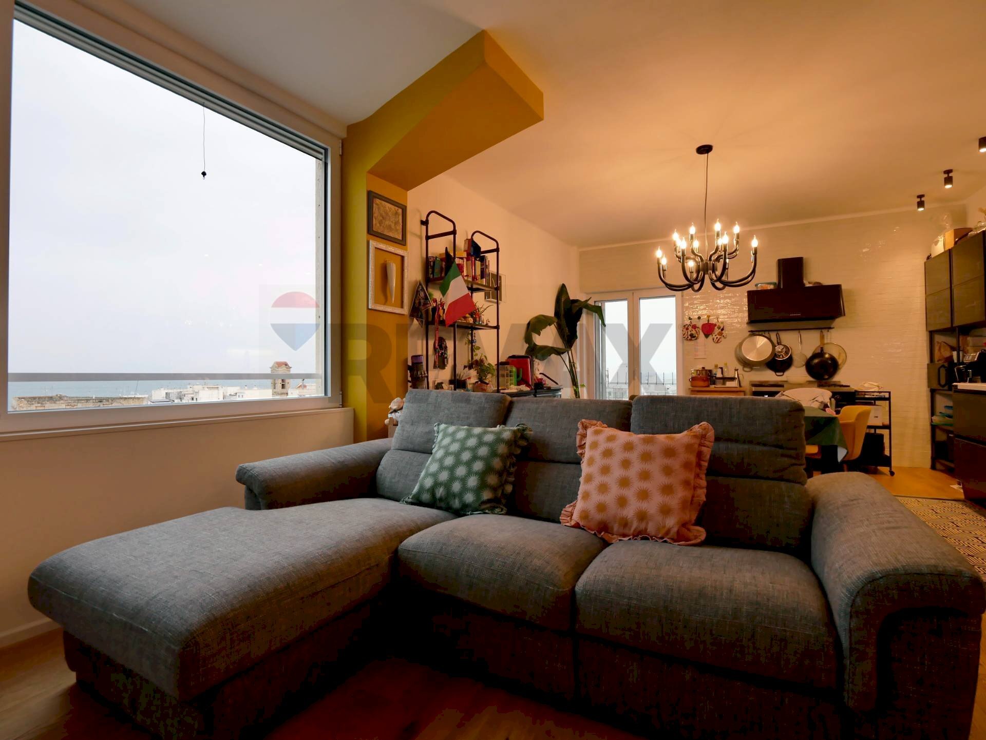 Soggiorno - Trilocale Via Van Westerhout
 
11, Mola di Bari - foto 2