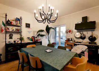 Sala da pranzo - Trilocale Via Van Westerhout
 
11, Mola di Bari - foto 10