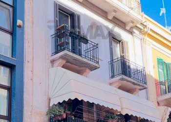 Edificio all\'aperto - Trilocale Via Tanzi
 
18, Bari - foto 1