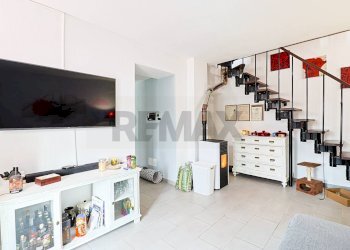 Soggiorno - Villa Via Adua
 
19, Montegrino Valtravaglia - foto 10