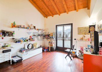 Camera / camera da letto - Villa Via Adua
 
19, Montegrino Valtravaglia - foto 12