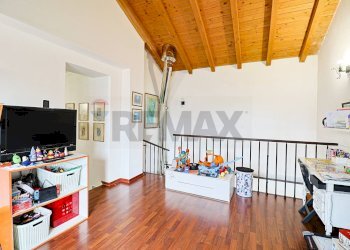 Soggiorno - Villa Via Adua
 
19, Montegrino Valtravaglia - foto 14