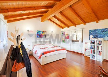 Camera / camera da letto - Villa Via Adua
 
19, Montegrino Valtravaglia - foto 20