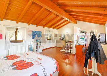 Camera / camera da letto - Villa Via Adua
 
19, Montegrino Valtravaglia - foto 21